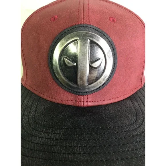 Marvel Comics Deadpool 3D Raised Logo Faux Leather Snapback Hat Cap Adult OSFM